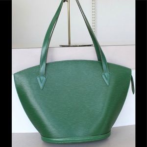 ⛔️⛔️SOLD⛔️⛔️Authentic LV Saint Jacques EpiLeather